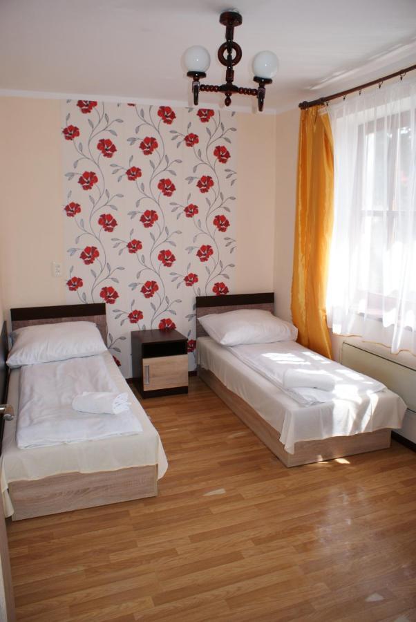 Pensjonat Pod Lwem Niechorze Kültér fotó