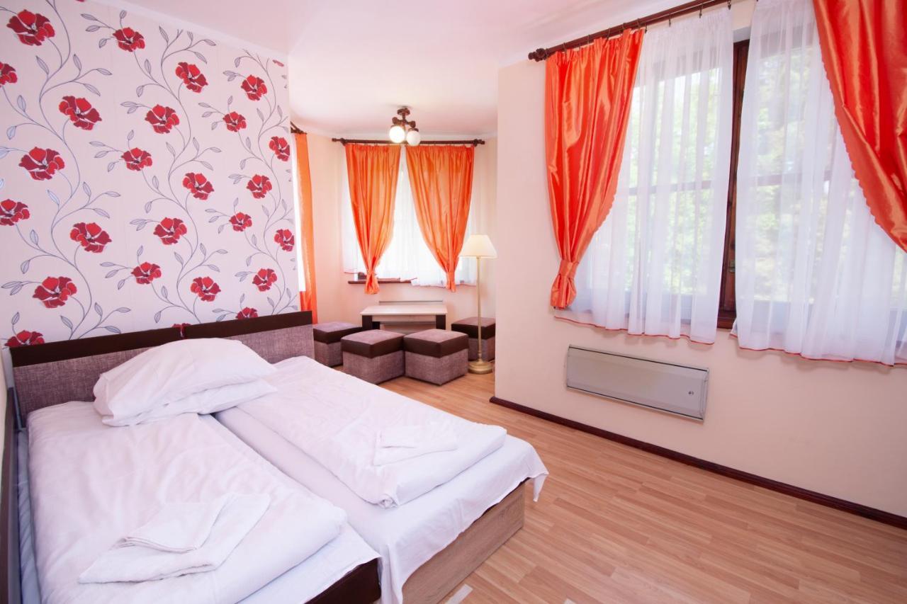 Pensjonat Pod Lwem Niechorze Kültér fotó